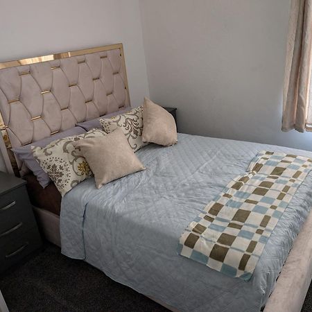 Jacob Lodge Sutton  Ngoại thất bức ảnh
