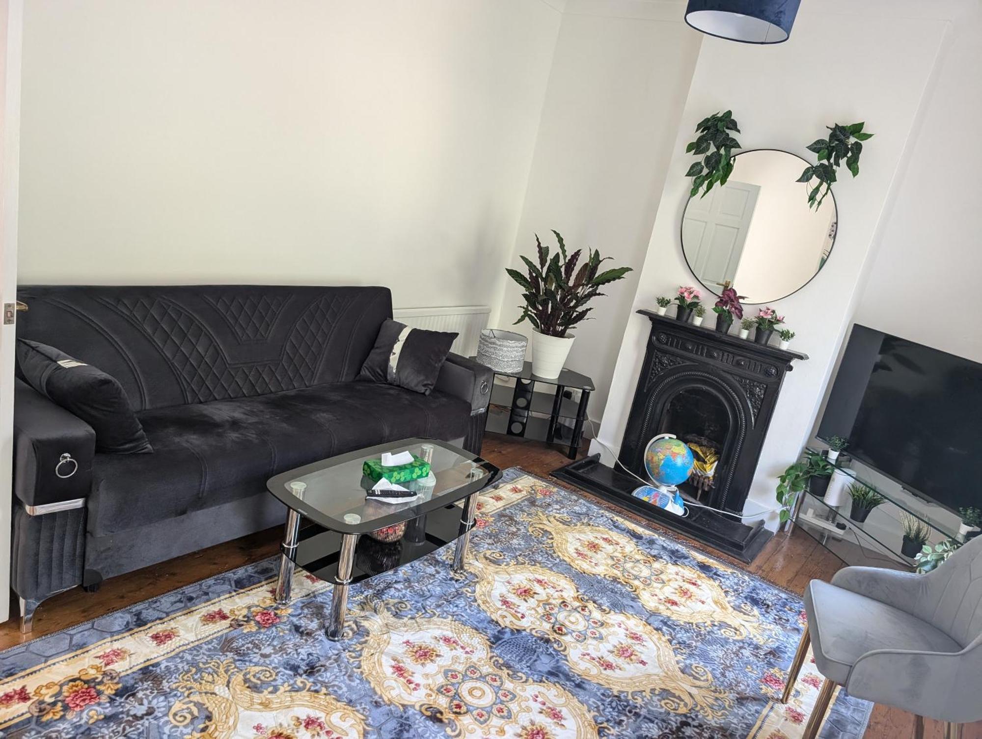 Jacob Lodge Sutton  Ngoại thất bức ảnh